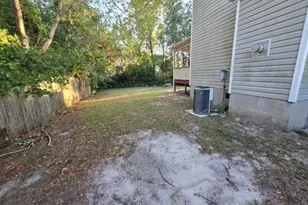 3693 Pioneer Dr, Hope Mills, NC 28348 - Photo 14