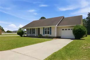 111 Hobson Ct, Raeford, NC 28376 - Photo 4