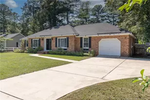 1060 Strickland Bridge Rd, Fayetteville, NC 28304 - Photo 2