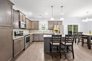 1589 Mount Rainer Dr, Fayetteville, NC 28301 - Photo 6