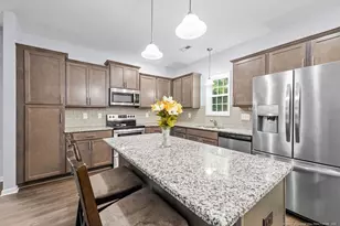 1589 Mount Rainer Dr, Fayetteville, NC 28301 - Photo 8