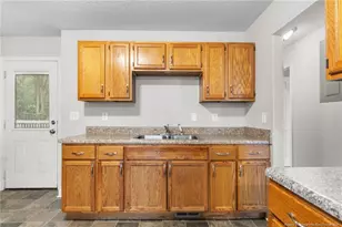 1046 Rulnick St, Fayetteville, NC 28304 - Photo 14