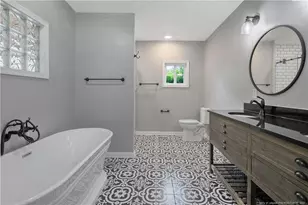 209 N Churchill Dr N, Fayetteville, NC 28303 - Photo 18