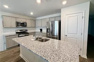 151 Bay Laurel Dr, Sanford, NC 27332 - Photo 4