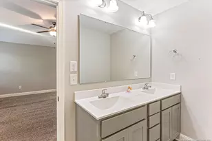 2240 Mannington Dr, Fayetteville, NC 28306 - Photo 28