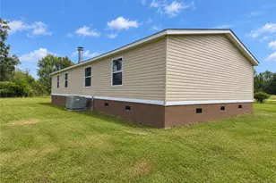 332 Best Rd, Whiteville, NC 28472 - Photo 2