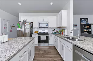 209 Red Cedar Wy, Fuquay Varina, NC 27526 - Photo 16