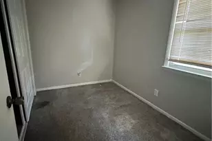 2122 Malloy St, Fayetteville, NC 28305 - Photo 4