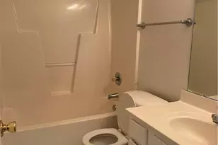 2024 Ivey Commons Rd, Fayetteville, NC 28306 - Photo 10