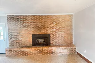 2879 County Line Rd, Saint Pauls, NC 28384 - Photo 16