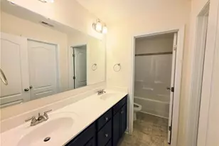 173 Weston Woods St, Raeford, NC 28376 - Photo 16