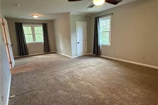 7724 Borthwick Dr, Fayetteville, NC 28306 - Photo 12