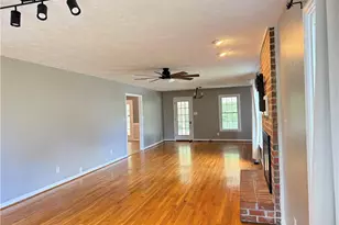 7724 Borthwick Dr, Fayetteville, NC 28306 - Photo 4