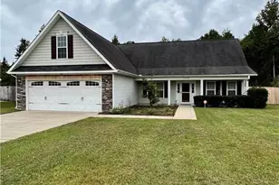 6520 Valley Falls Rd, Hope Mills, NC 28348 - Photo 2