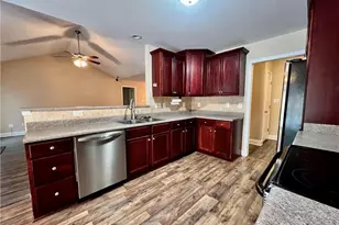 6520 Valley Falls Rd, Hope Mills, NC 28348 - Photo 10