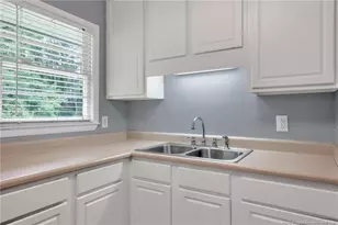 3858 Red Oak Dr, Fayetteville, NC 28306 - Photo 10