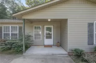 126 Sarah Ln, Fayetteville, NC 28306 - Photo 2