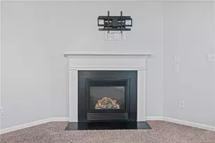 525 Bellgrove Dr, Hope Mills, NC 28348 - Photo 6