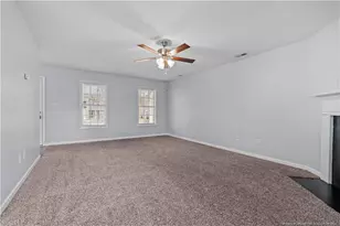 525 Bellgrove Dr, Hope Mills, NC 28348 - Photo 4