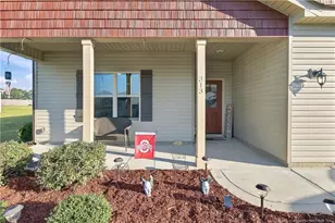 313 Laurel Lake Rd, Salemburg, NC 28382 - Photo 4