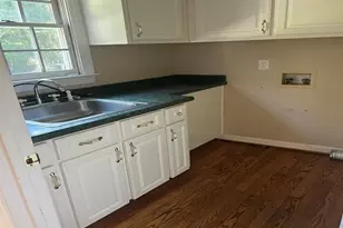 605 Yorkshire Pl, Lumberton, NC 28358 - Photo 12
