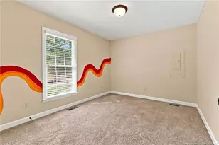 709 Longview Dr, Fayetteville, NC 28311 - Photo 20