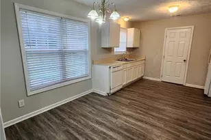 1825 Swann St, Fayetteville, NC 28303 - Photo 6