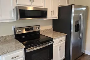 737 Maxine St, Fayetteville, NC 28303 - Photo 6