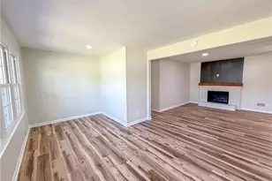 407 Stacy Weaver Dr, Fayetteville, NC 28311 - Photo 8