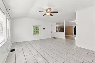 1443 Strickland Bridge Rd, Fayetteville, NC 28304 - Photo 6