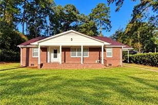 1104 S Main St, Fairmont, NC 28340 - Photo 1