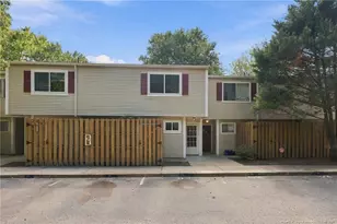 220 Elizabeth St, Chapel Hill, NC 27514 - Photo 2