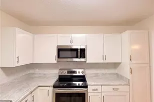 702 W 28th St, Lumberton, NC 28358 - Photo 10