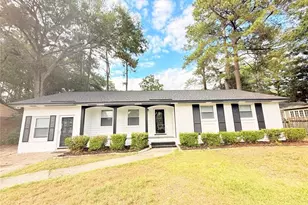 702 W 28th St, Lumberton, NC 28358 - Photo 2