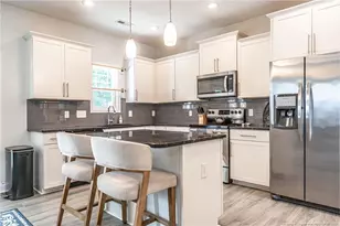 216 Vanderbuilt Ct, Aberdeen, NC 28315 - Photo 8