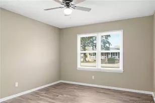 109 E Walnut St, Bladenboro, NC 28320 - Photo 20