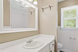 109 E Walnut St, Bladenboro, NC 28320 - Photo 24