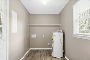 109 E Walnut St, Bladenboro, NC 28320 - Photo 18