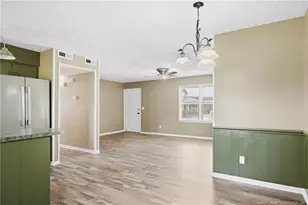 109 E Walnut St, Bladenboro, NC 28320 - Photo 12