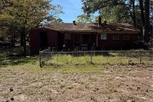 1604 Stansfield Dr, Fayetteville, NC 28303 - Photo 2