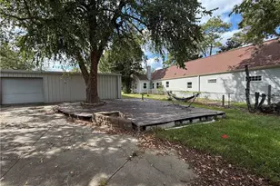1100 N Barker St, Lumberton, NC 28358 - Photo 4