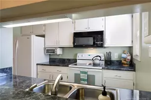 2705 Preston Woods Ln, Fayetteville, NC 28304 - Photo 10