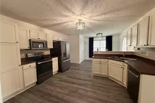 4949 Yorkchester Dr, Fayetteville, NC 28314 - Photo 4