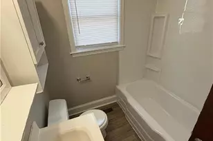 603 E 6th St, Lumberton, NC 28358 - Photo 6