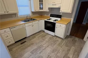 603 E 6th St, Lumberton, NC 28358 - Photo 2