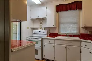 507 20th St, Lumberton, NC 28358 - Photo 6