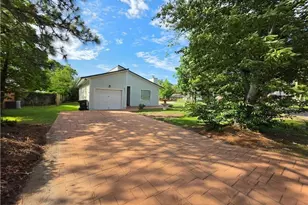 5711 Sagamore Rd, Hope Mills, NC 28348 - Photo 2