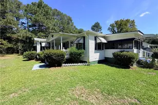153 Redwood Ln, Raeford, NC 28376 - Photo 1