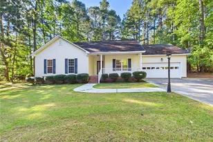 2106 Washington St, Sanford, NC 27332 - Photo 1