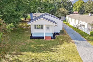 321 Martin Luther King Blvd, Clinton, NC 28328 - Photo 6